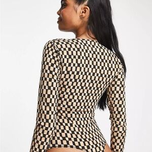 ABERCROMBIE & FITCH Black Cream Check Pattern Slinky Soft V-Neck Plunge Bodysuit